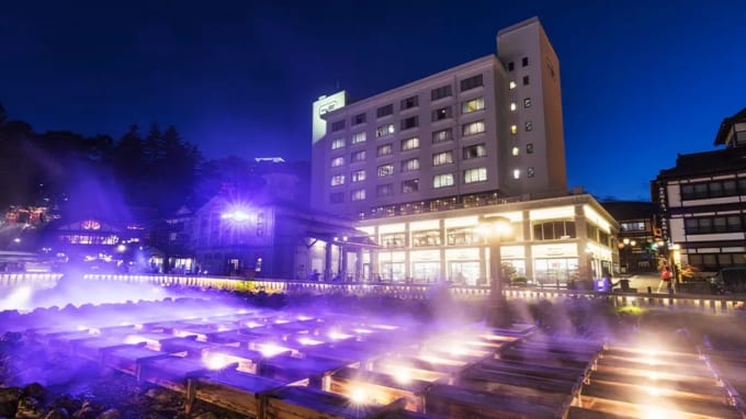 草津温泉　湯畑の前にあるホテル一井の外観