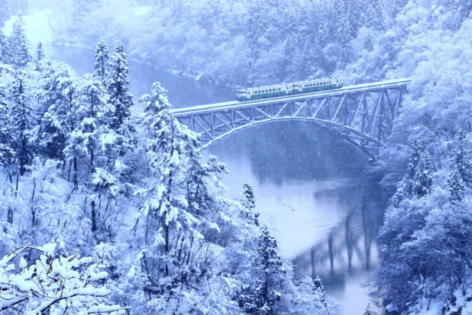JR只見線「第一只見川橋梁」冬の雪景色