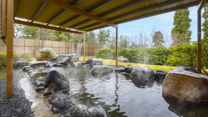 メルキュール富山砺波リゾート＆スパの露天風呂