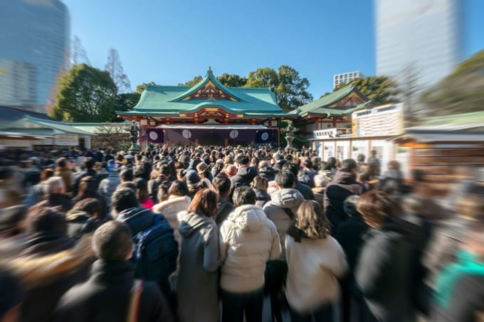 初詣でにぎわう日枝神社（東京）　