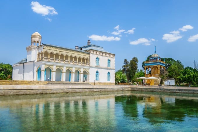 スィトライ・マヒ・ホサ宮殿（ブハラ）