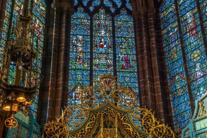 リバプール大聖堂のステンドグラス