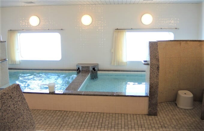 名門大洋フェリー「フェリーおおさかⅡ」展望浴室