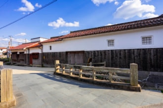 倉吉　白壁土蔵群 赤瓦