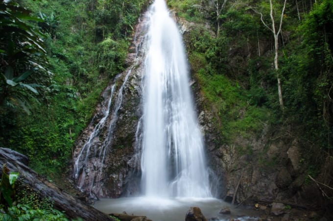 クンコン滝（チェンライ）