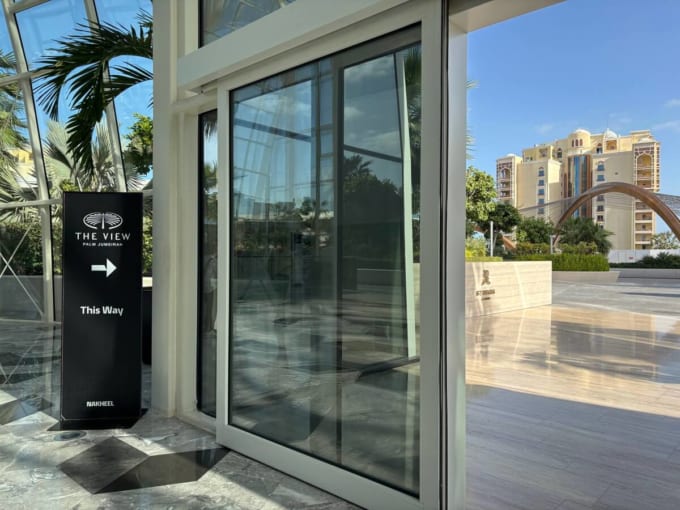 ナキール・モールから「ザ・ビュー・アット・ザ・パーム」へ