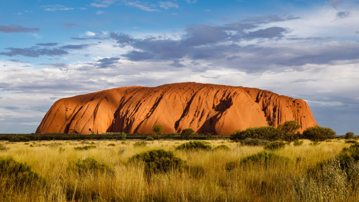 Ayers Rock Pagesbusinessespublic