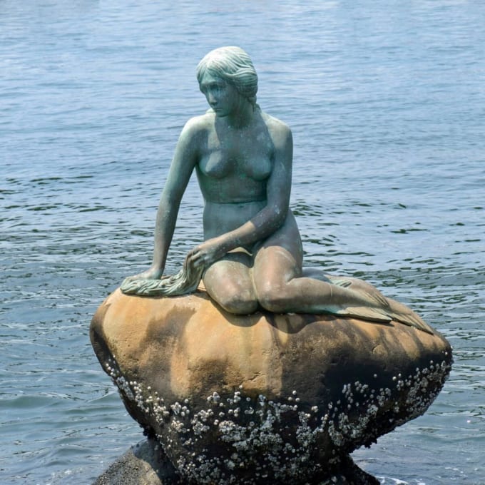 人魚姫の像（コペンハーゲン）