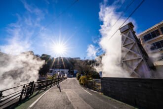 熱川温泉 湯煙の上がる櫓