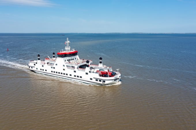 アメランドへのフェリー（ワッデン海）