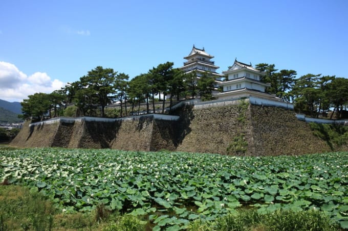 島原城の高石垣と巽櫓、天守（長崎県島原市）