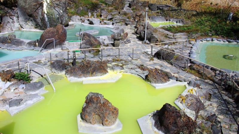万座温泉の魅力と観光地 露天風呂おすすめ15選 自然のパワーを感じる旅 Skyticket 観光ガイド