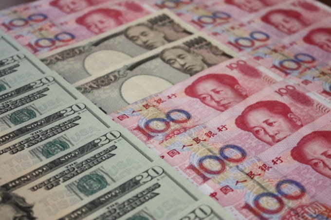 人民元と円