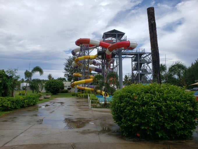 サイパン一の高さを誇るウォータースライダー