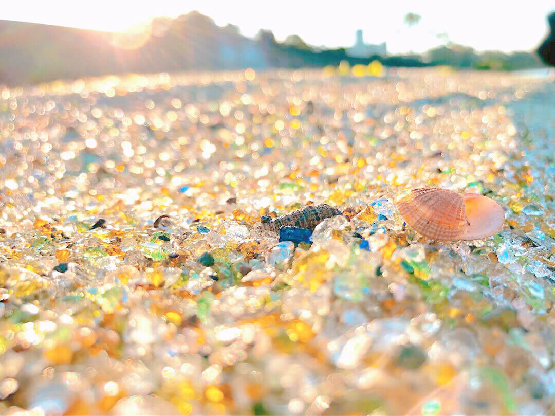 長崎シーグラスビーチ（ガラスの砂浜）は、長崎空港近くのガラスが
