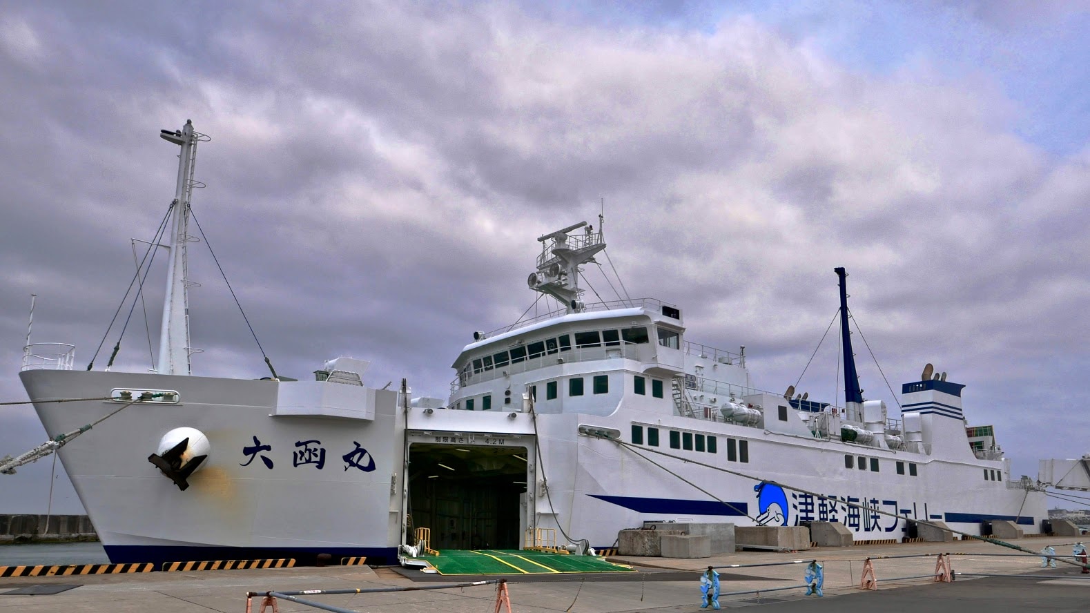 函館から大間へ 津軽海峡フェリー ノスタルジック航路で行く下北半島の旅 Skyticket 観光ガイド