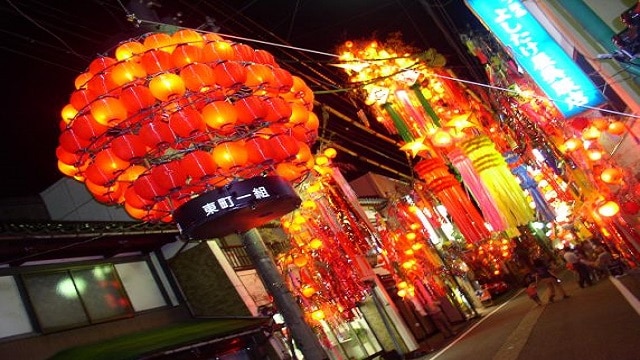 富山県高岡市のお祭り3選！エネルギッシュなお祭りがたくさん！