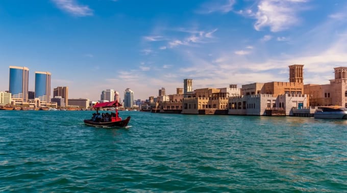 ドバイ・クリークのアブラ船クルーズ