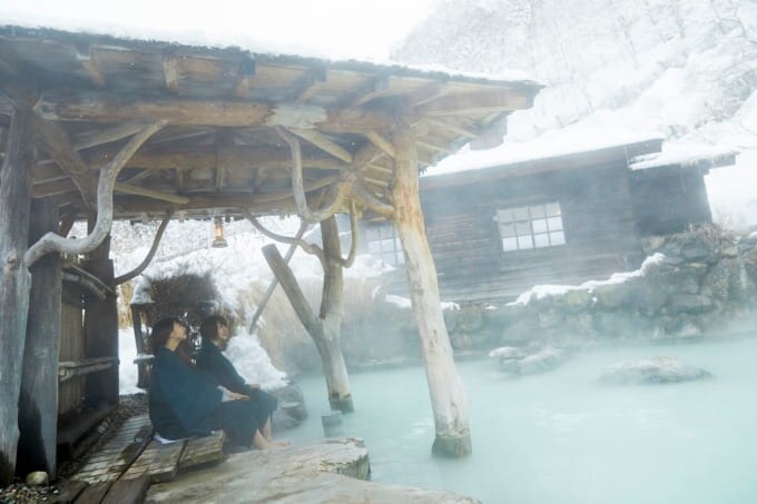 雪景色の乳頭温泉郷