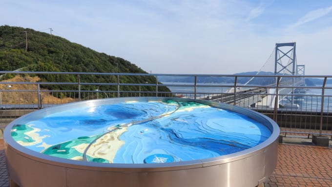 「大鳴門橋架橋記念館エディ」屋上　パノラマ展望所