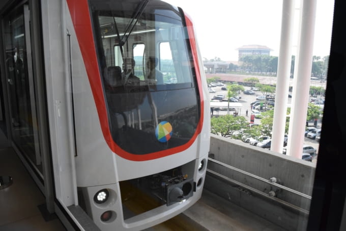 スカルノ・ハッタ国際空港のスカイトレイン
