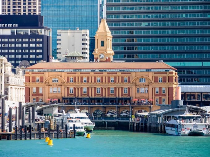 オークランドフェリーターミナル