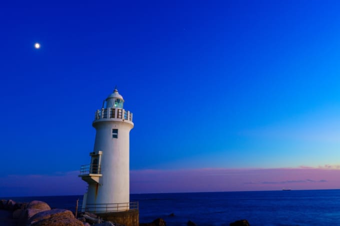 伊良湖岬と星空