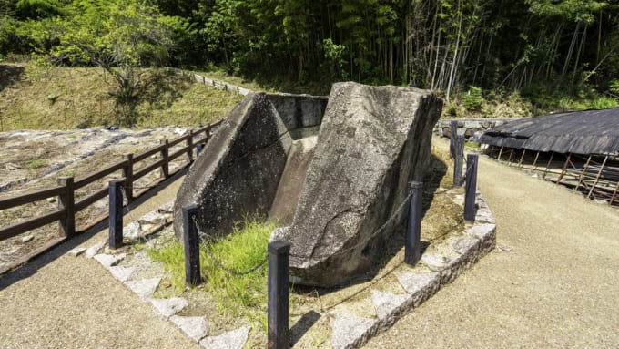 鬼の俎・鬼の雪隠