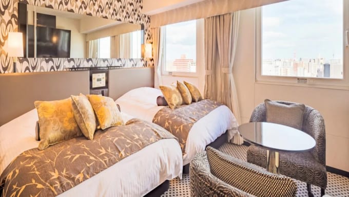 アパホテル〈TKP仙台駅北〉の客室（デラックスツインルーム）