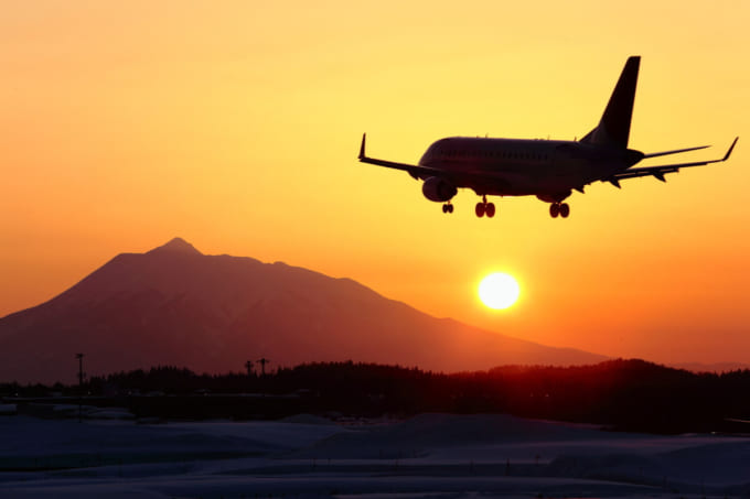 青森空港へ飛ぶ飛行機