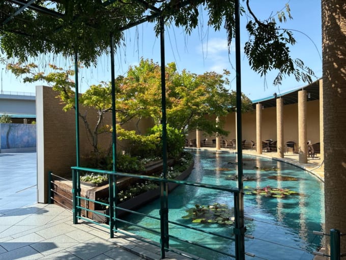 大塚国際美術館　池の水連とクロード・モネ『大睡蓮』