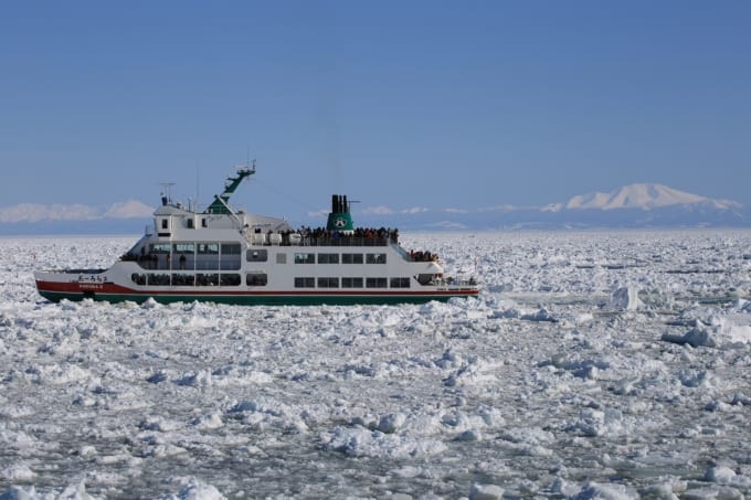 流氷観光砕氷船「おーろら」