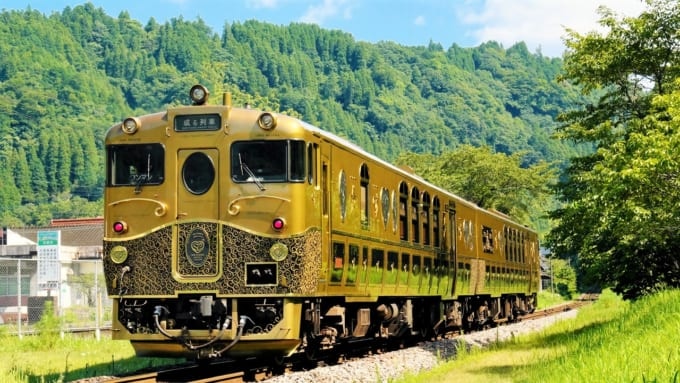 JR九州の観光列車「或る列車」