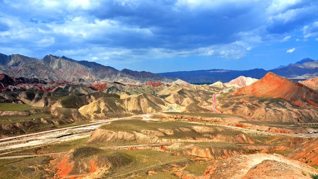 【世界遺産】中国丹霞とは？｜独特な地形に注目！