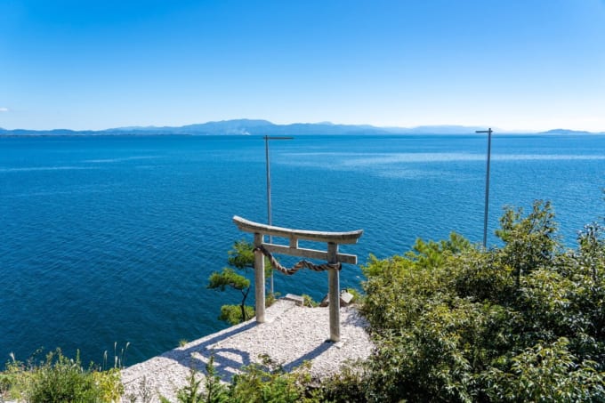 竹生島神社（都久夫須麻神社）かわらけ投げ（滋賀県長浜市）