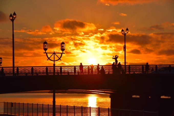 幣舞橋の夕景（北海道釧路市）