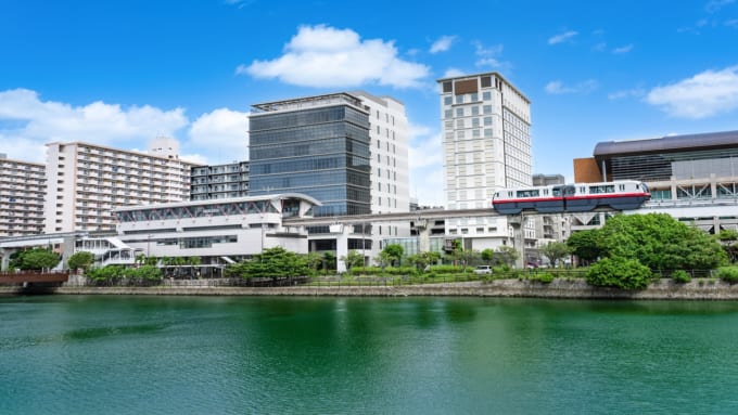 ゆいレール壺川駅
