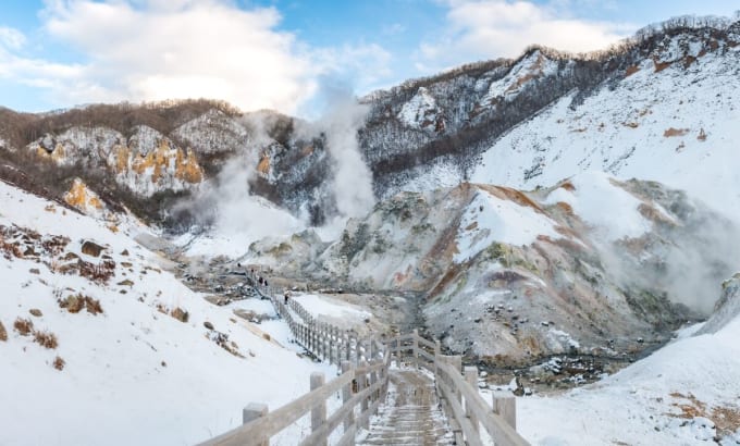 登別温泉地獄谷（北海道）