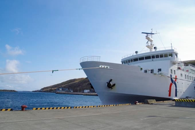 香深港停泊中のハートランドフェリー