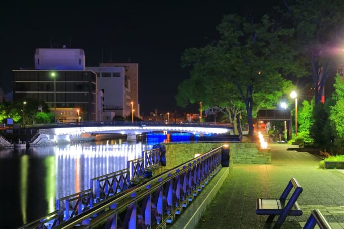 新町川・阿波製紙水際公園