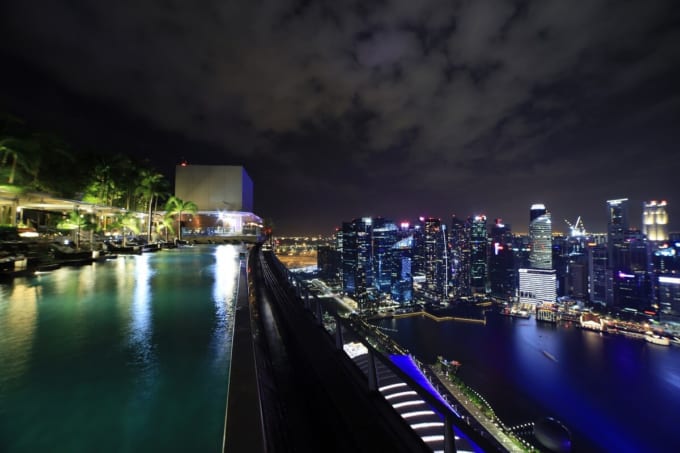 マリーナベイサンズ　インフィニティプール