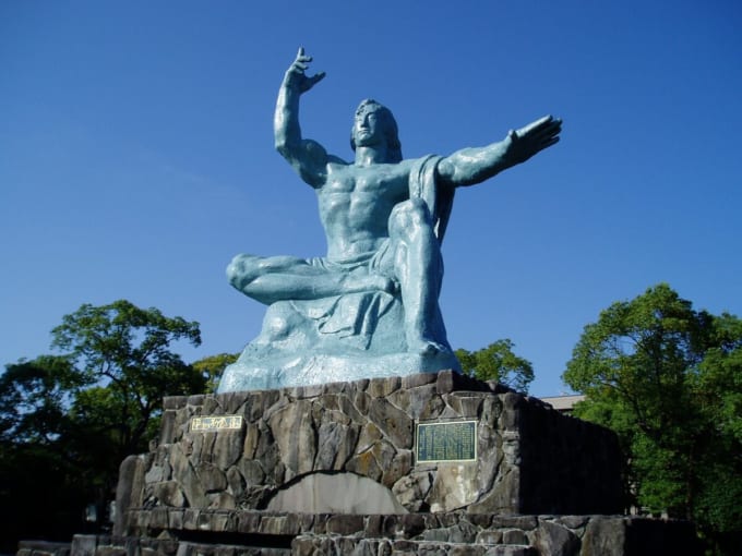 平和公園「平和祈念像」（長崎県長崎市）