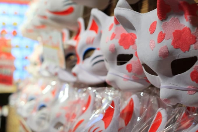 伏見稲荷大社　お土産　白虎お面