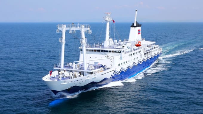 東海汽船の大型客船「さるびあ丸」