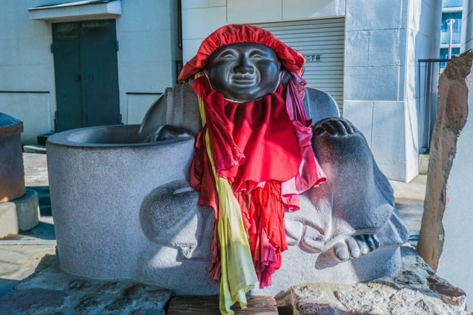 布袋様（穴八幡宮）