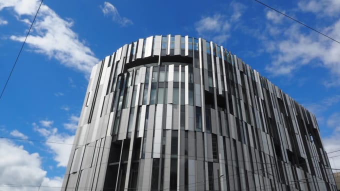 TOYAMAキラリ内、富山市ガラス美術館