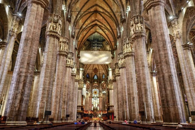 ドゥオーモ（イタリア・ミラノ）