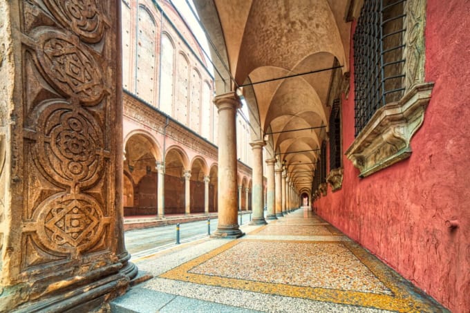 ポルティコ（ボローニャ）