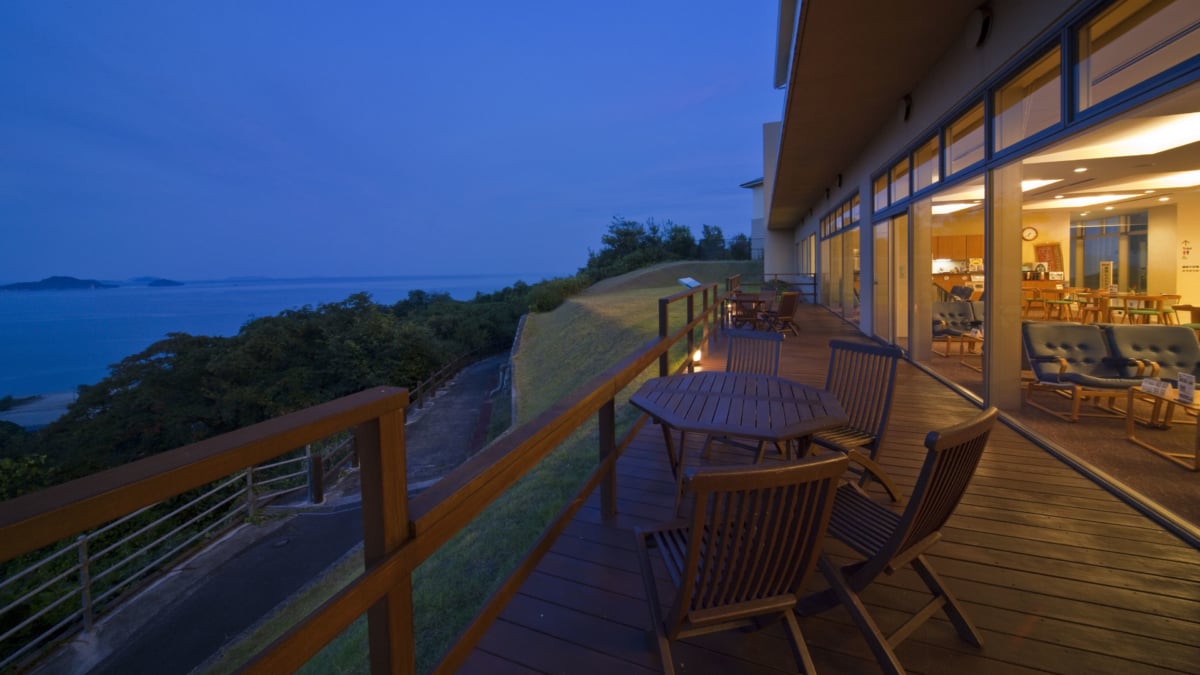 愛媛 西条市周辺のおすすめホテル10選 瀬戸内海の景色を堪能する Skyticket 観光ガイド
