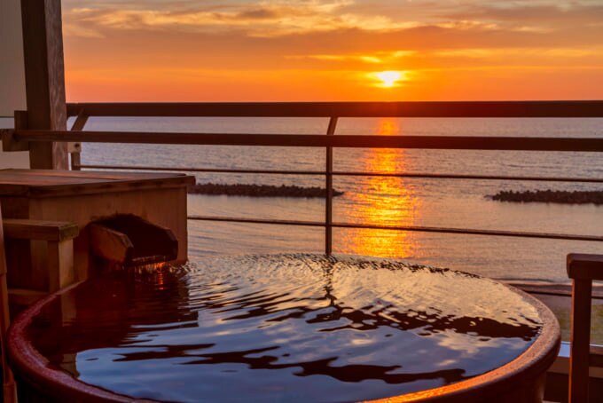 瀬波温泉のお湯